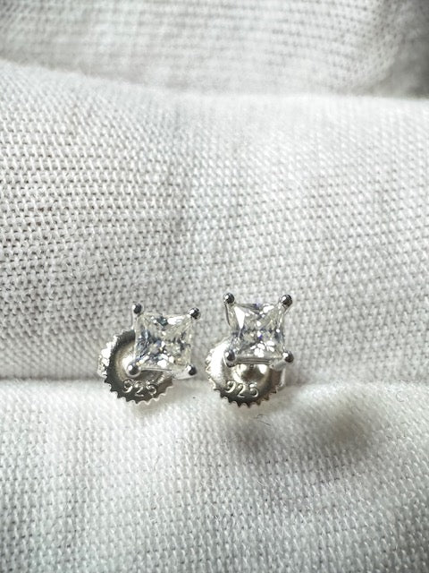 Moissanite Silver Cubic 3x3mm