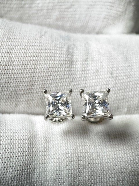 Moissanite Silver Cubic 5x5mm