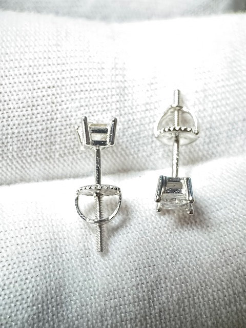 Moissanite Silver Cubic 3x3mm