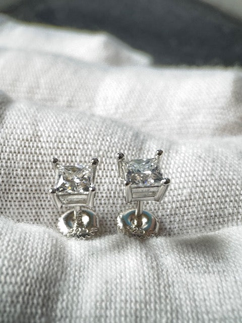 Moissanite Silver Cubic 4x4mm