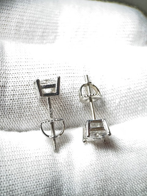 Moissanite Silver Cubic 4x4mm